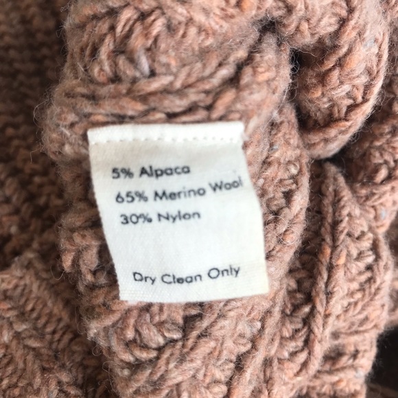 *SOLD* James Street Co. Lowe Chunky Pullover - Picture 8 of 8